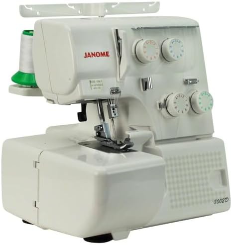 Overlock serger machine with differential feed system — photo 4