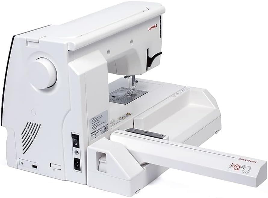 Horizon memory craft embroidery and sewing machine — photo 3